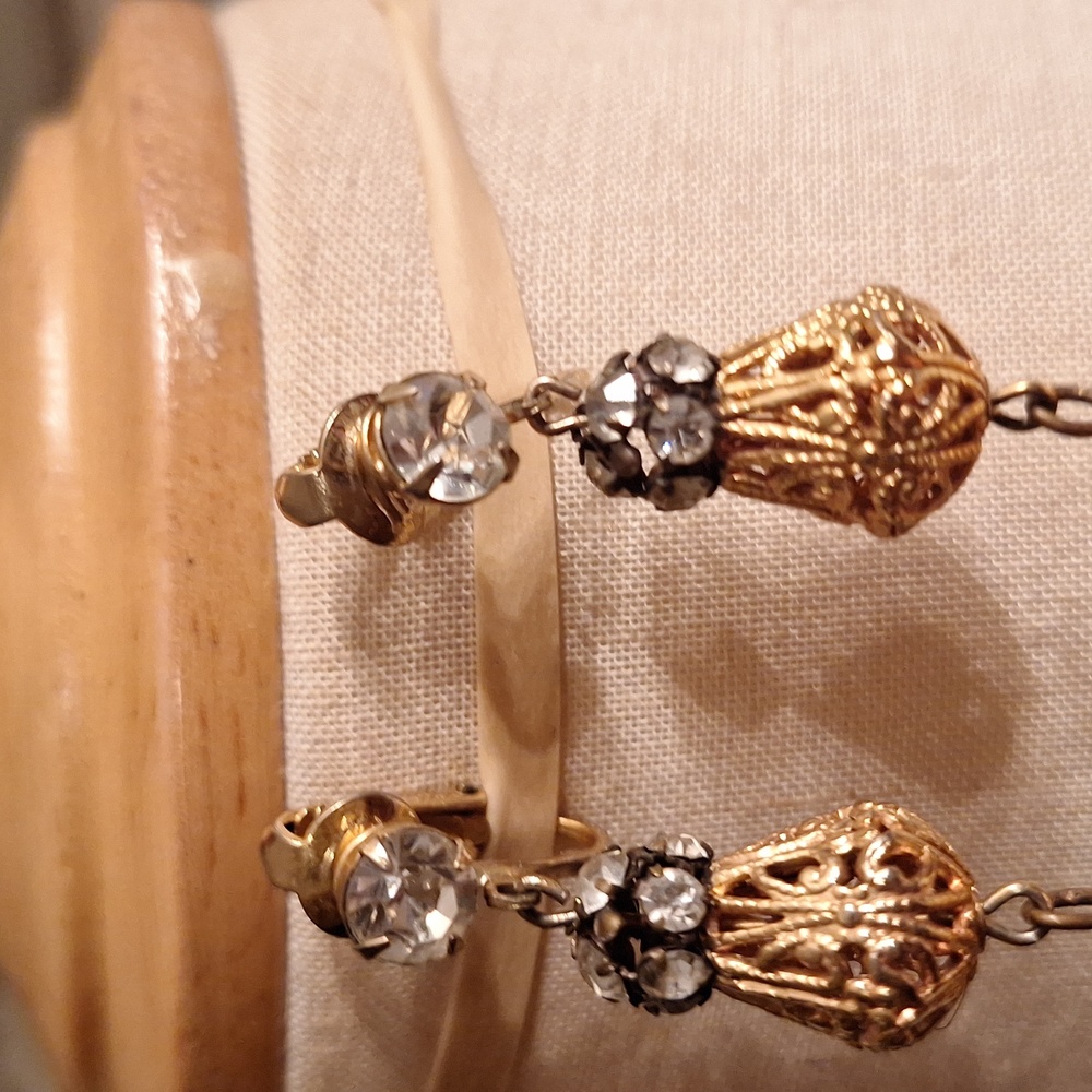 1960s Castlecliff Rhinestone Earrings. Marked. - Picture 5 of 14
